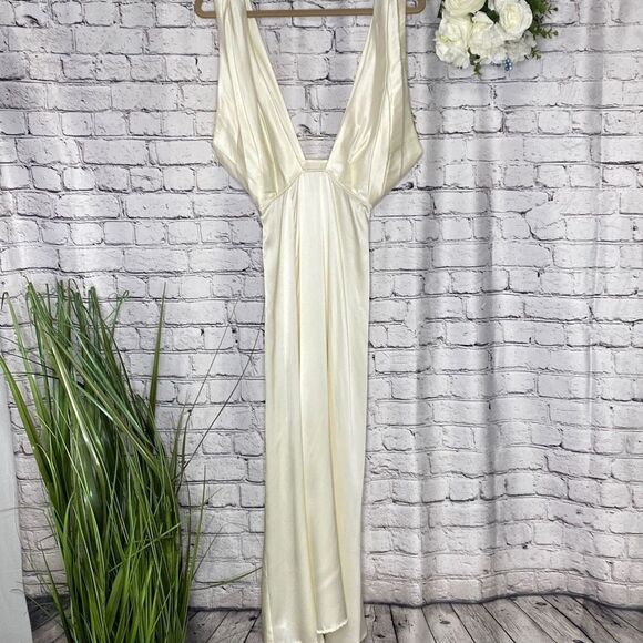 Silk Maison Washable Silk Plunging V-Neck High Slit Maxi MIDI Dress Cream XS New - Picture 3 of 15
